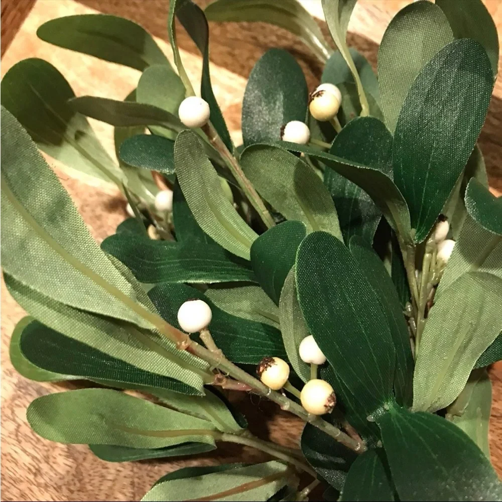 ✨Mistletoe Swag Bouquet with Black Velvet Ribbon - Hearth & Hand with Magnolia✨